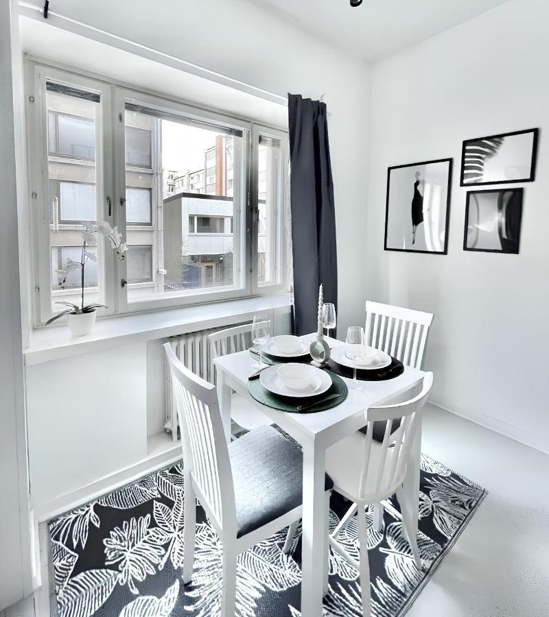 Stylish Studio At The Heart Of Helsinki Apartment ภายนอก รูปภาพ