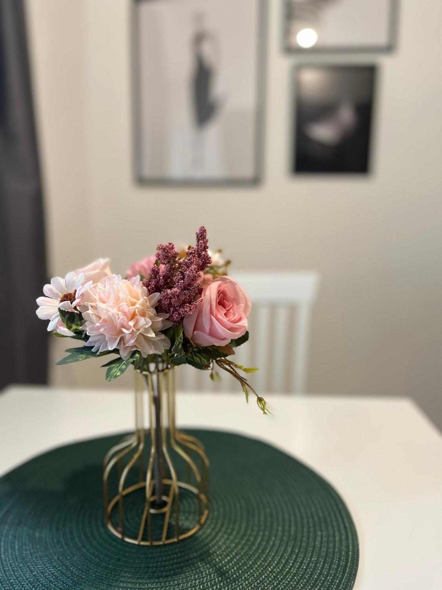 Stylish Studio At The Heart Of Helsinki Apartment ภายนอก รูปภาพ